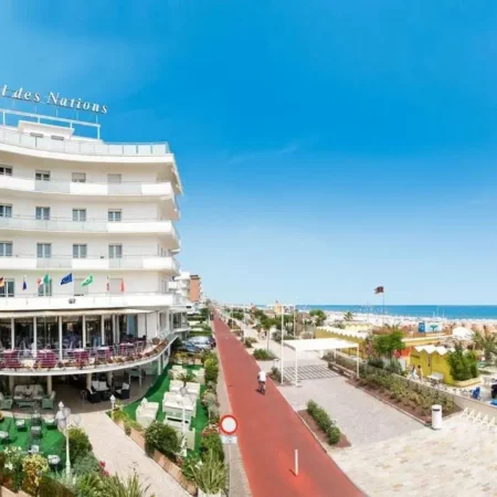 Hotel Des Nations – Vintage Hotel sul mare