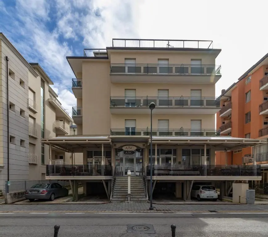 Abc Hotel