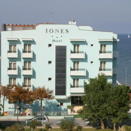 Hotel Iones