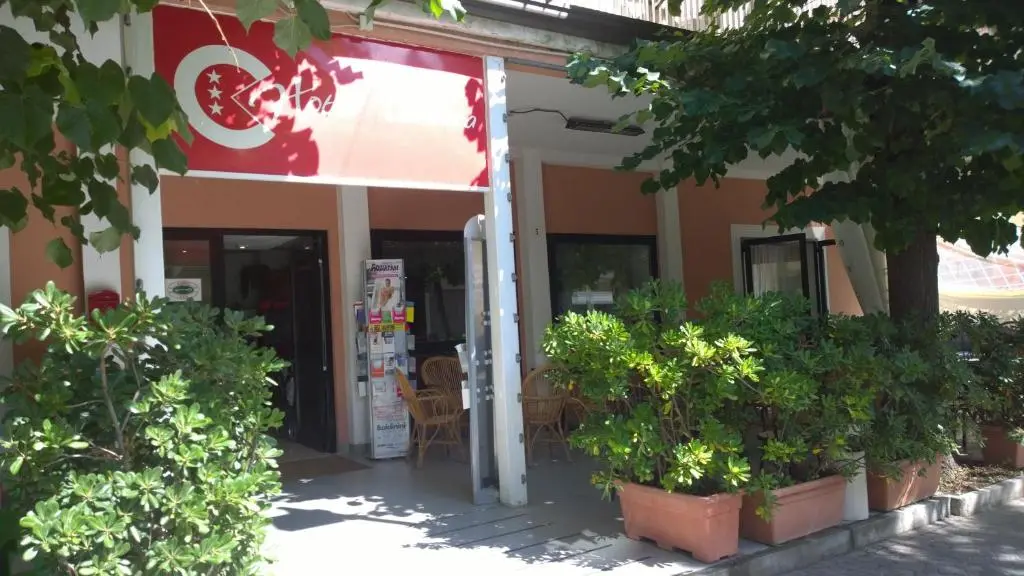 Hotel Canasta