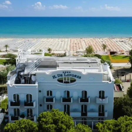 Hotel De Londres