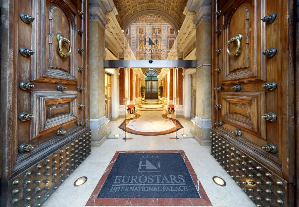 Exe International Palace