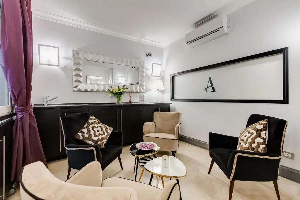 Residenza A -Via Veneto Fashion Rooms -self check-in