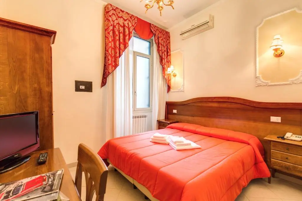 Cambridge Hotel