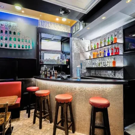 Alessandro Palace & Bar