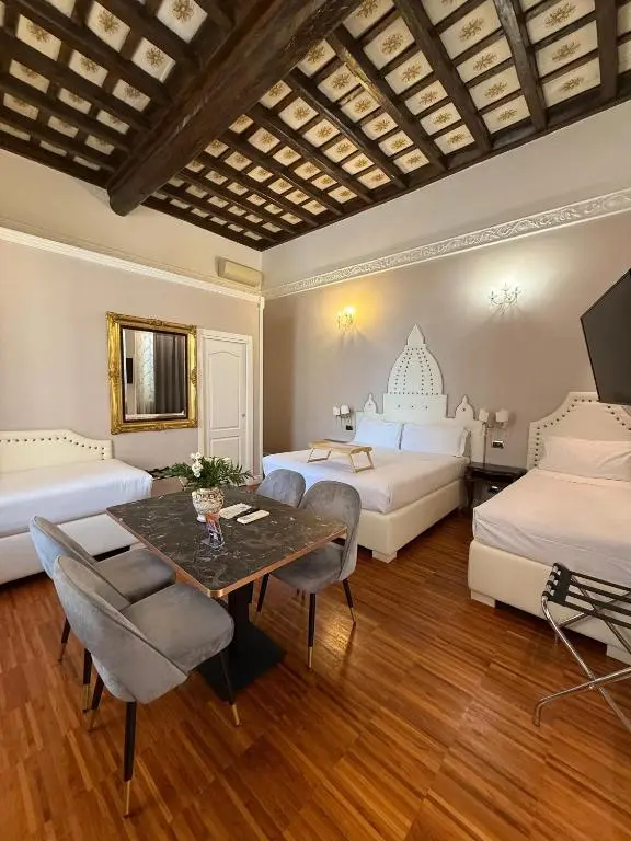 I TRE MOSCHETTIERI – D’ARTAGNAN Luxury Guest House