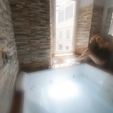 iRooms – Spanish Steps