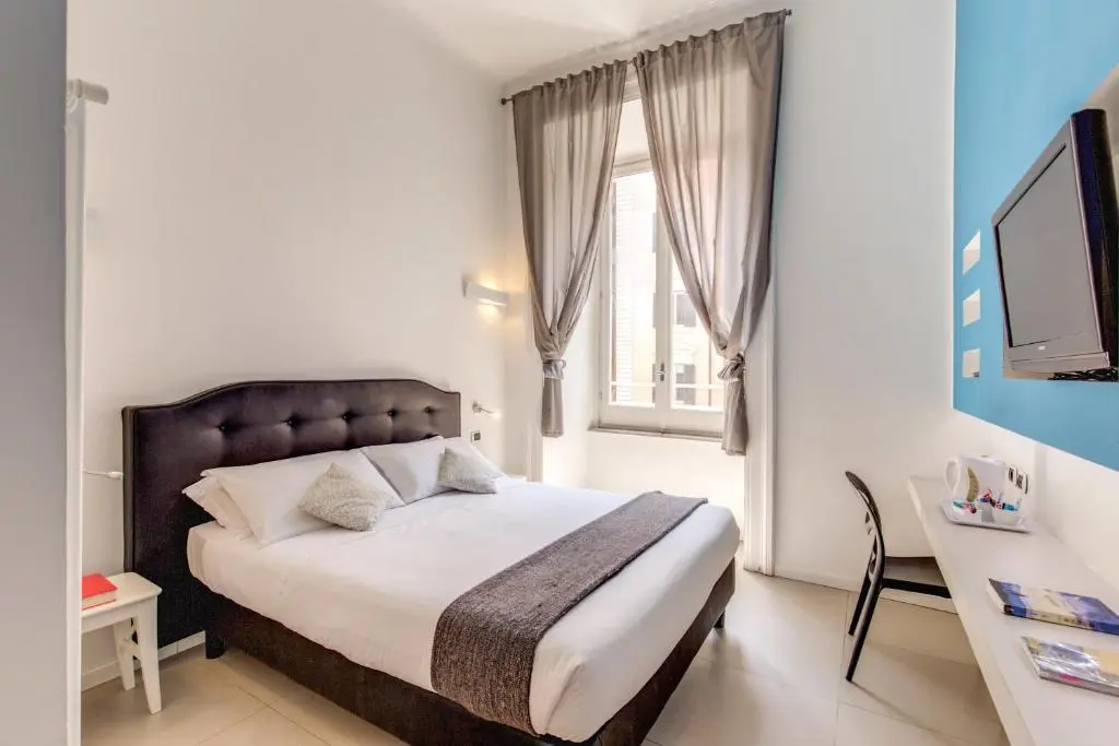 Manin Suites LT