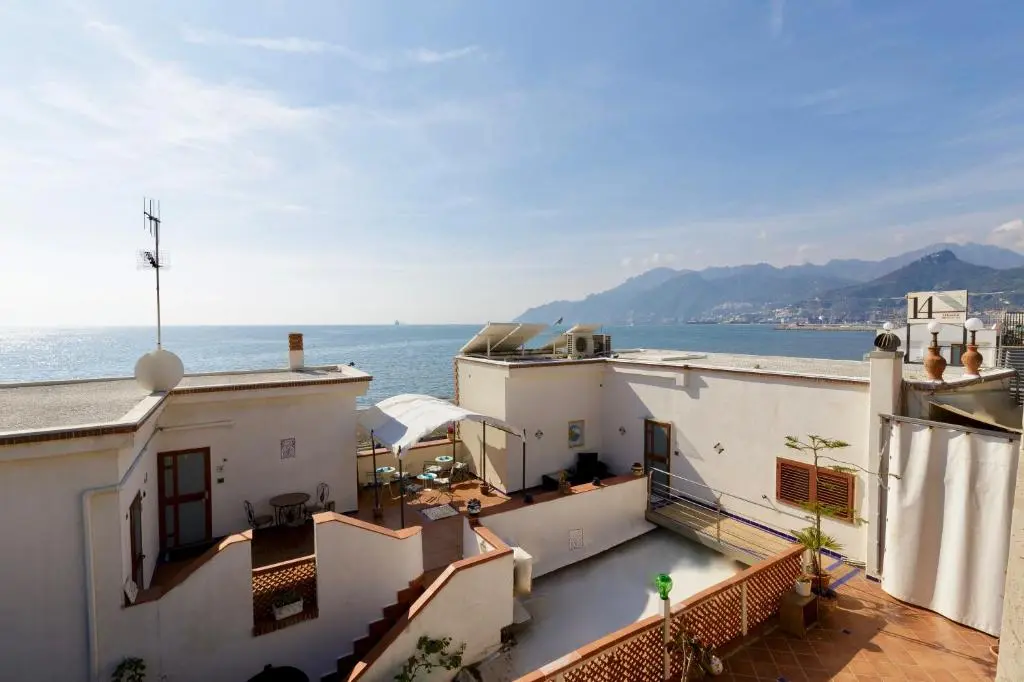 Beach Hotel 14Leoni b&b