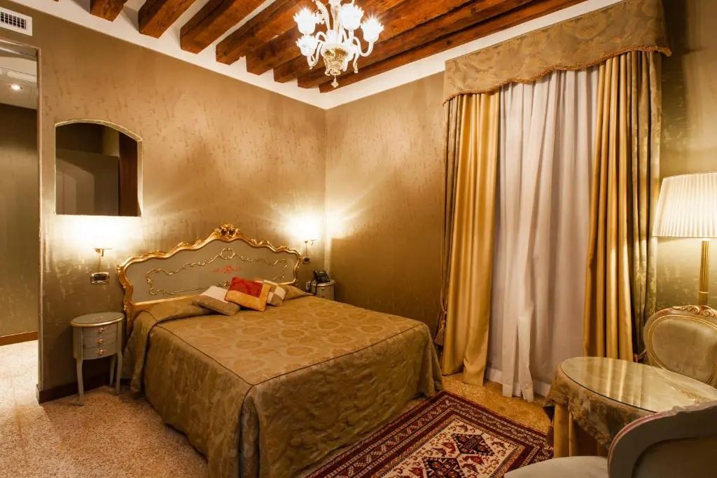 Hotel Al Ponte Mocenigo