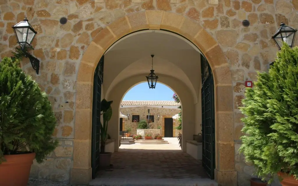 Don Giovanni Hotel
