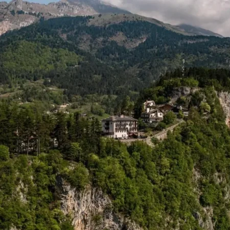 Hotel Castel Mani
