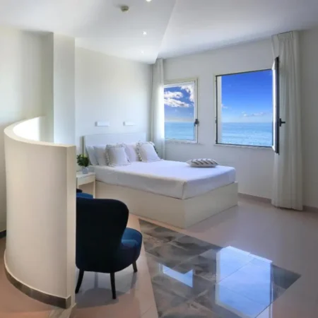 Piccadilly Rooms Restaurant and Beach