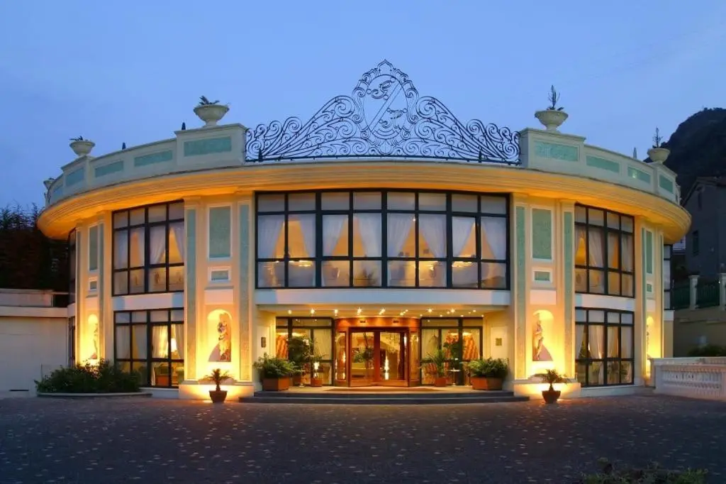 Grand Hotel La Pace – All Inclusive