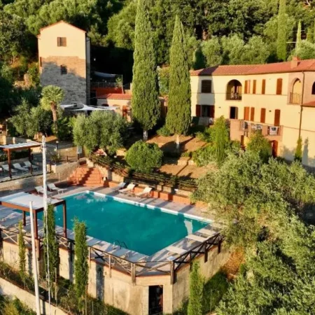 Madonna del Poggio B&B