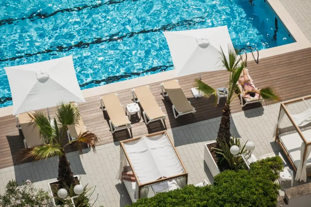 HR Resort