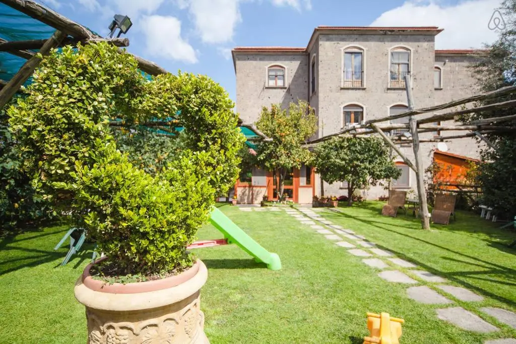 Villa De Angelis