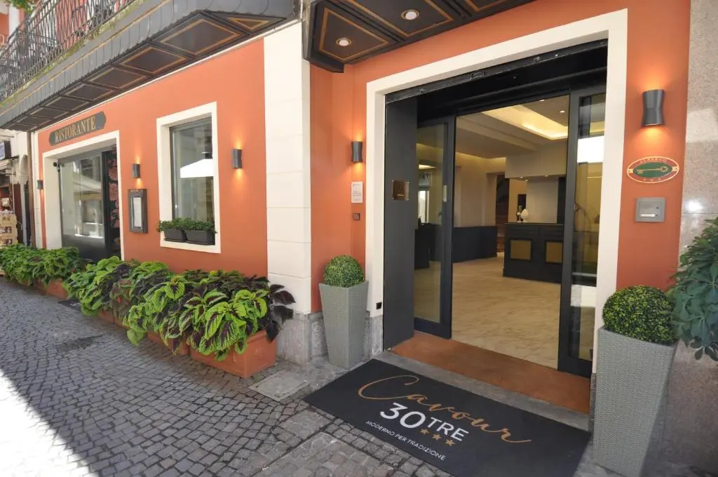 Cavour 30TRE – Hotel Moderno
