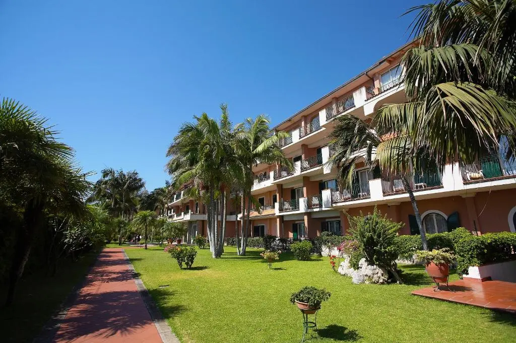 Hotel Caparena