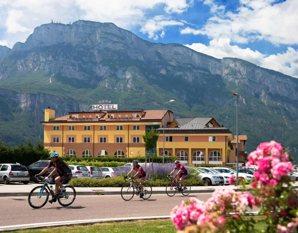 Sartori’s Hotel
