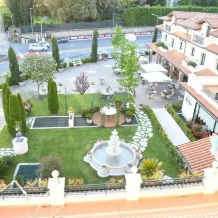 Fashion Hotel