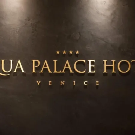 Aqua Palace