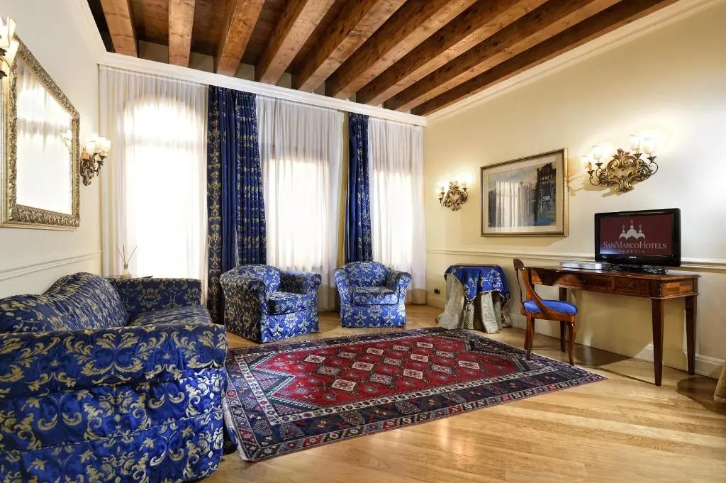 Suites Torre Dell’Orologio