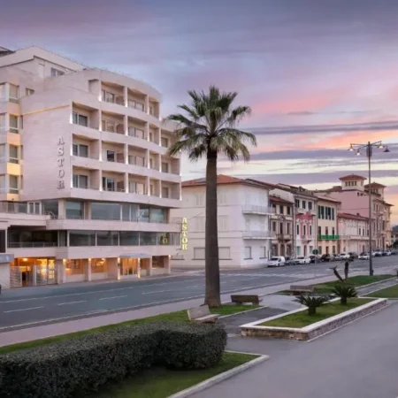Hotel Sina Astor