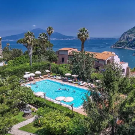 Aequa Hotel