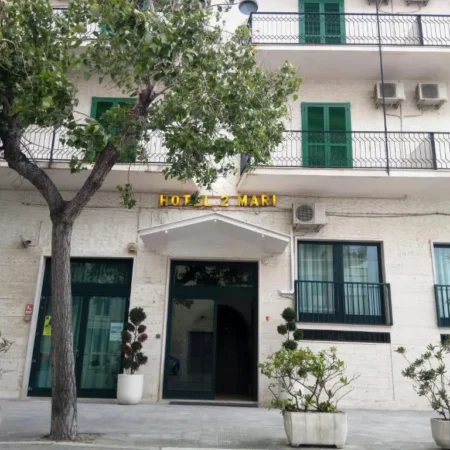 Hotel 2 Mari – Vieste