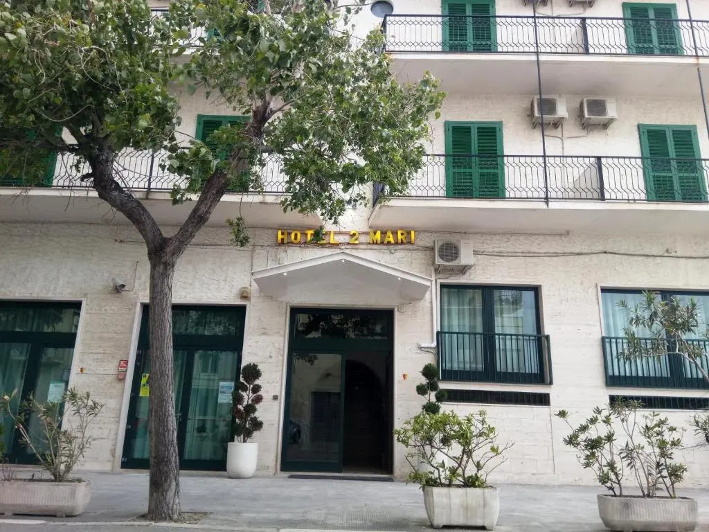 Hotel 2 Mari – Vieste