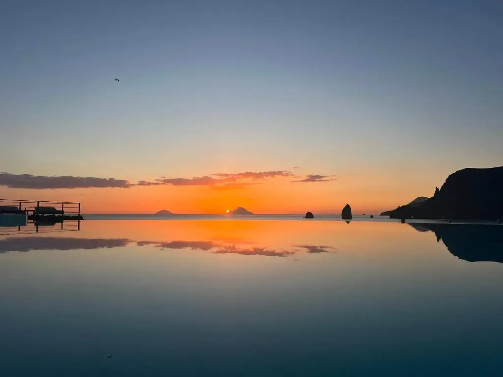 Therasia Resort Sea and SPA – The Leading Hotels of the World